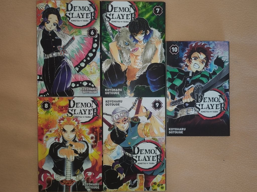 Lot Mangas Demon Slayer 6 à 10 (État Neuf), Livres, Série complète ou Série, Enlèvement, Neuf
