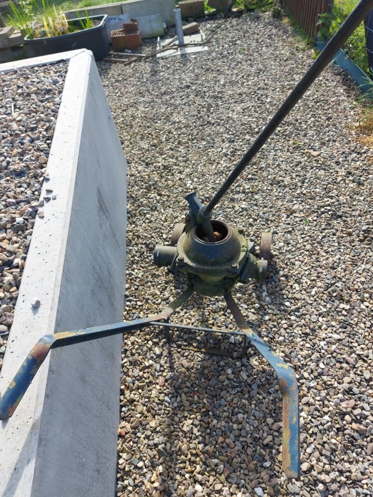 Antieke waterpomp, Antiek en Kunst, Ophalen