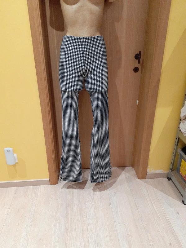 Amisu zwart-witte broek - Maat M, Kleding | Dames, Maat 38/40 (M), Wit, Ophalen of Verzenden, Lang