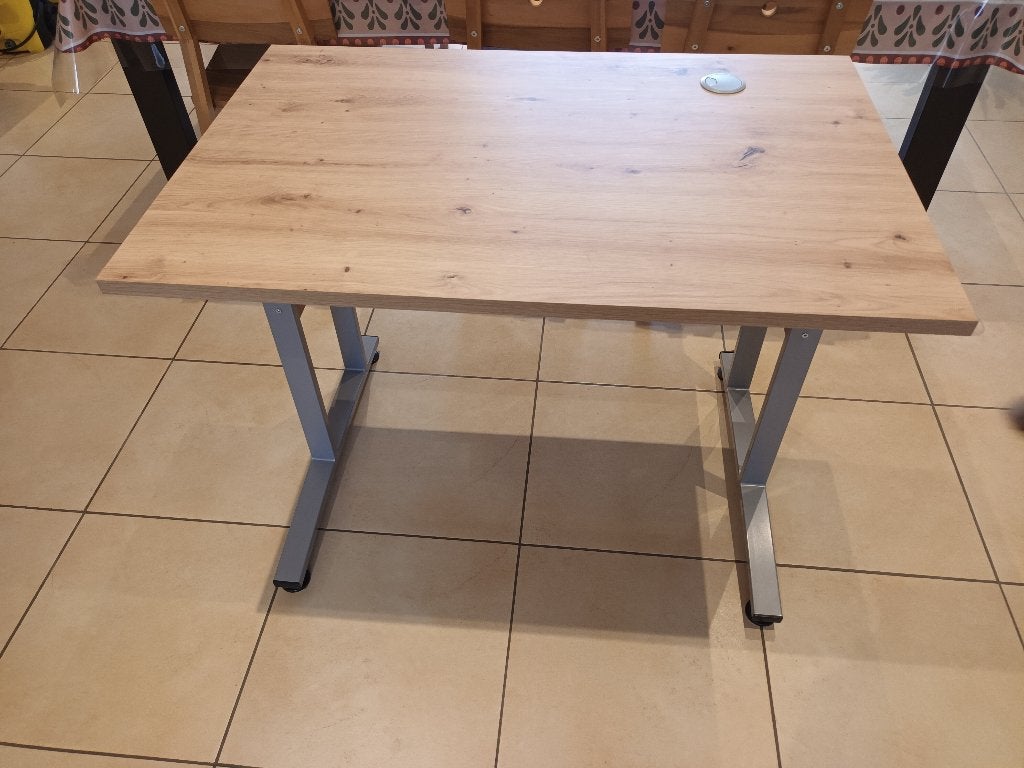 Bureau en bois pied métal., Maison & Meubles, Bureaux, Neuf, Bureau d'ordinateur, 67 cm, Enlèvement