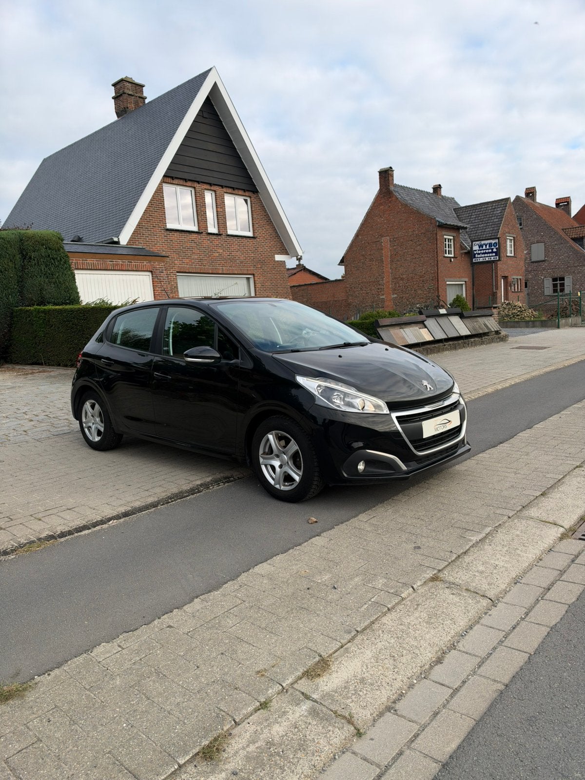 Mooie Peugeot 208 benzine euro 6b 11/2015, Autos, Achat, Euro 6, Entreprise, https://public.car-pass.be/vhr/05a98a5b-1e7f-4887-8c00-ab830f59af4f
