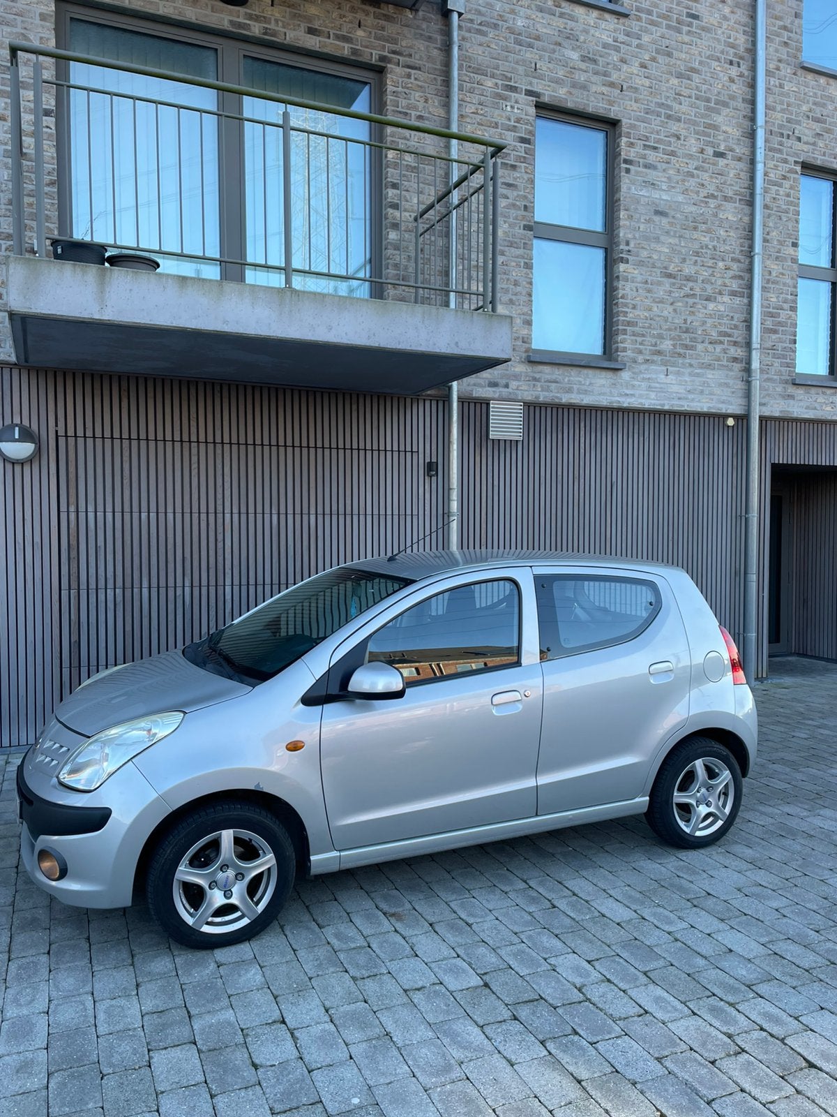 Nissan Pixo 1.0i essence CLIM, JANTES,.., Autos, Achat, Entretenue par le concessionnaire, Particulier, Essence