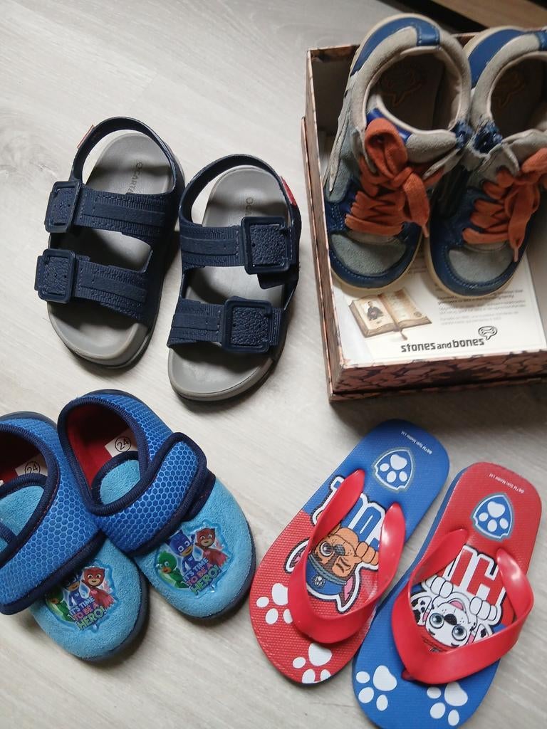 4 paires de chaussures pour garçons taille 24, Enlèvement ou Envoi, Chaussures