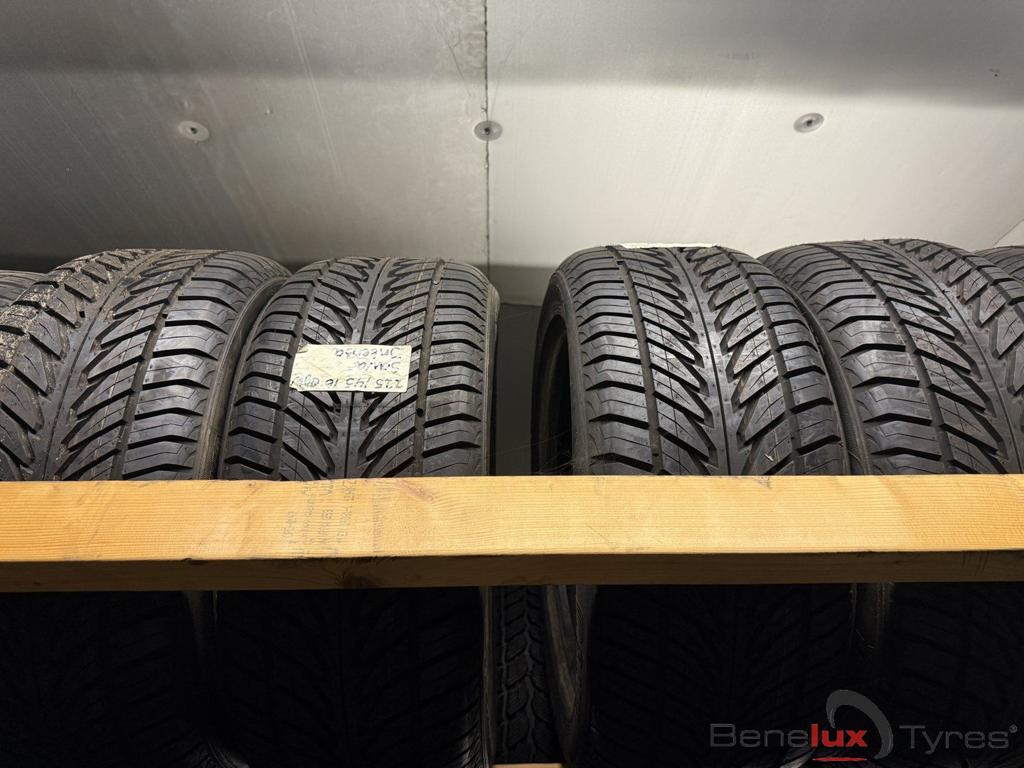 225/45ZR16 Sava 225/45 R16 225/45/16 2254516 225/45R16 ZR16, Auto-onderdelen, Banden en Velgen, -, Nieuw, Ophalen of Verzenden