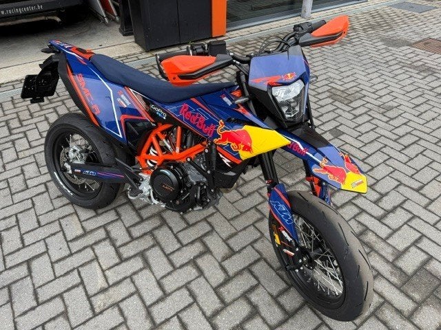 KTM 690 SMC R SUPERMOTO REDBULL, Motos, Entreprise, Neuf, Permis Moto A2 minimum, ABS