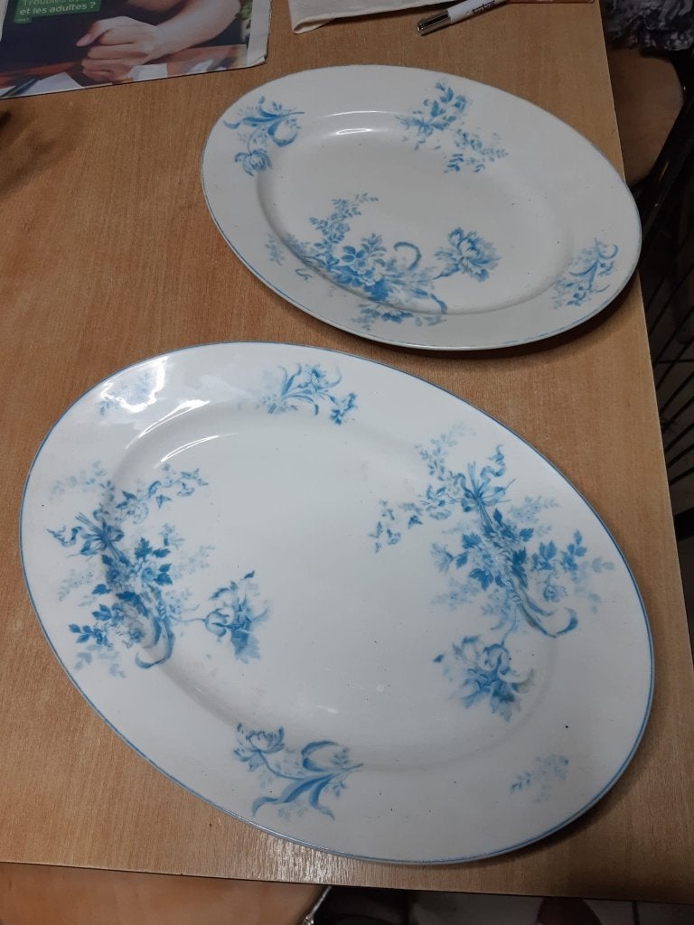 Lot : 2 plats ovales anciens - porcelaine, Ophalen of Verzenden