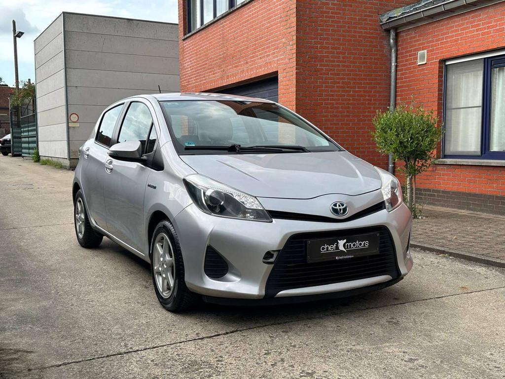 Toyota Yaris Hybrid | Automaat | Airco | Camera | Navi | 54d, Auto's, Automaat, 4 zetels, Gebruikt, Bedrijf