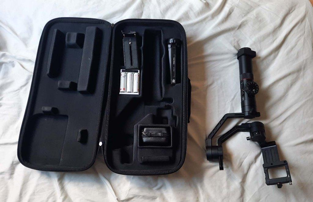 Stabilisateur d’appareil Photo réflexe Zhiyun Crane, Enlèvement, Comme neuf, Rotule