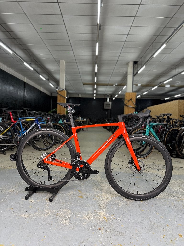 NIEUW Scott Addict RC30 Di2 Carbon Racefiets, Sports & Fitness, Cyclisme, Neuf, Enlèvement