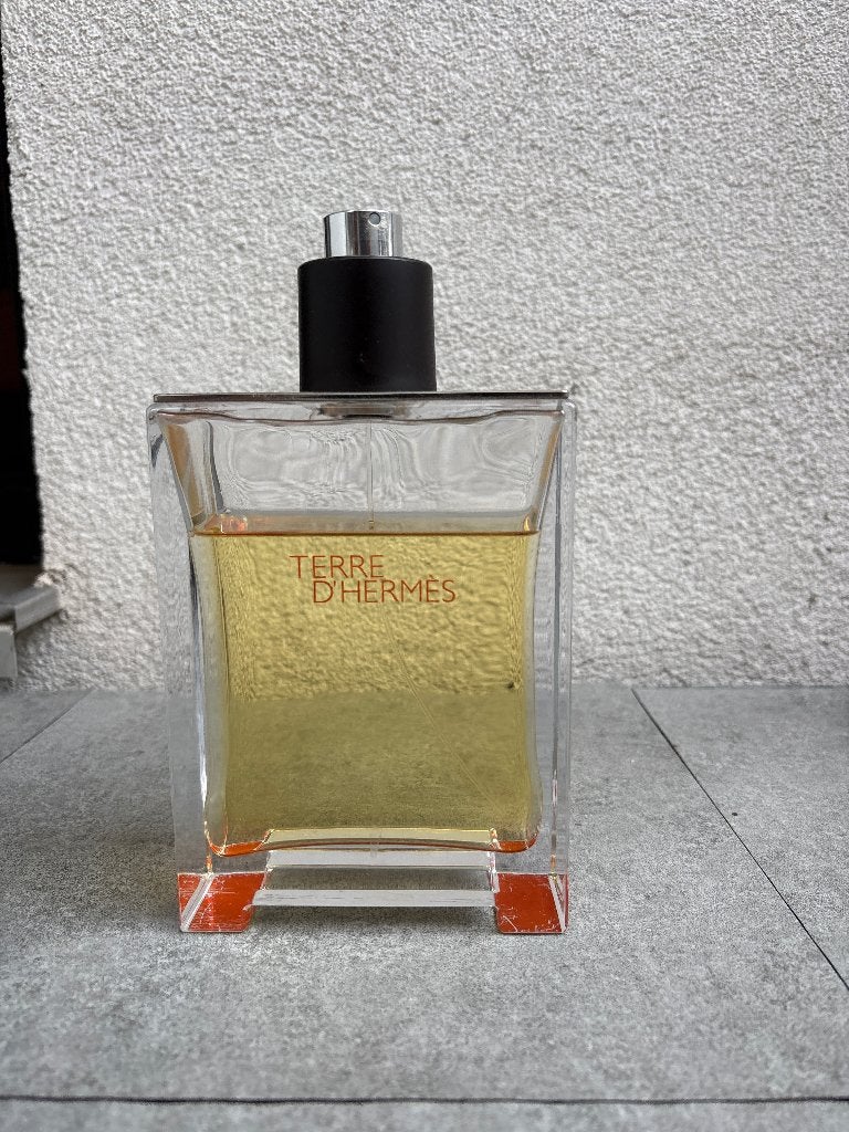 Parfum terre dhermes, Enlèvement ou Envoi, Comme neuf, Bouteille de parfum, Plein