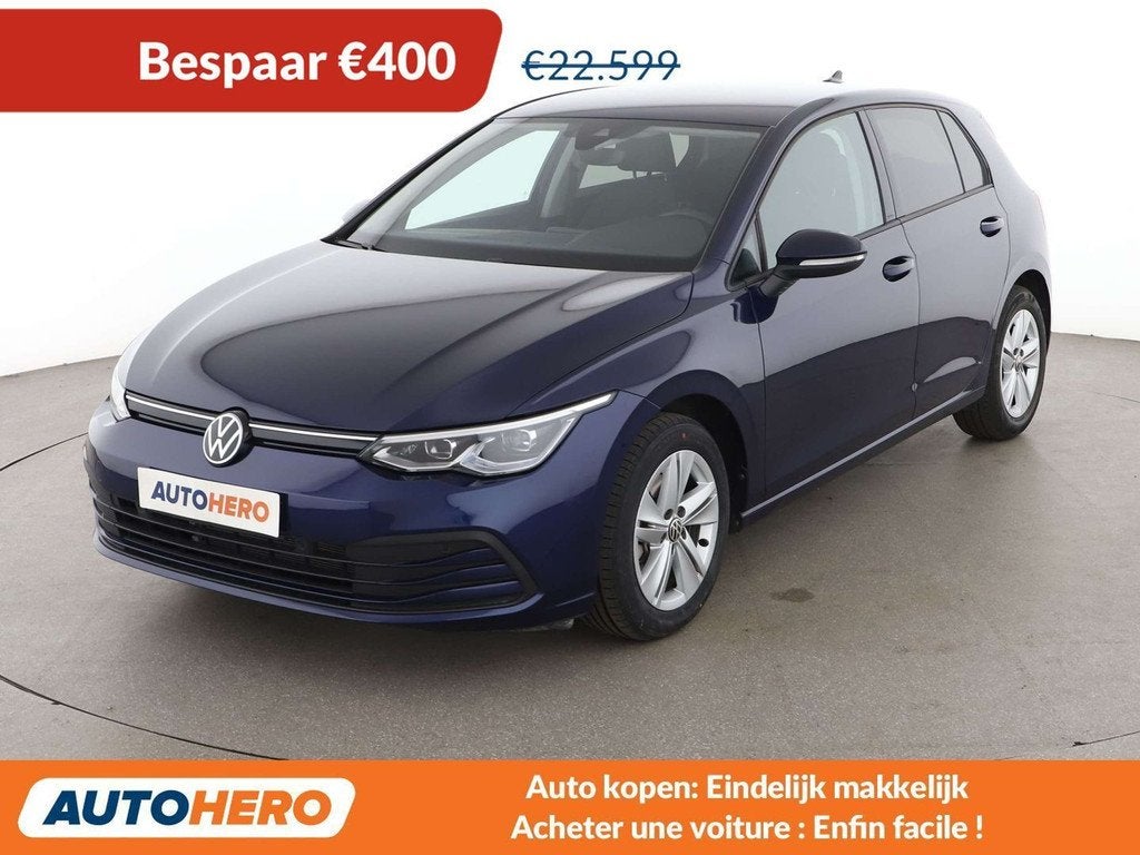 Volkswagen Golf 1.0 eTSI Life (bj 2023, automaat), Auto's, Volkswagen, Stof, Gebruikt, Blauw, 5 deurs