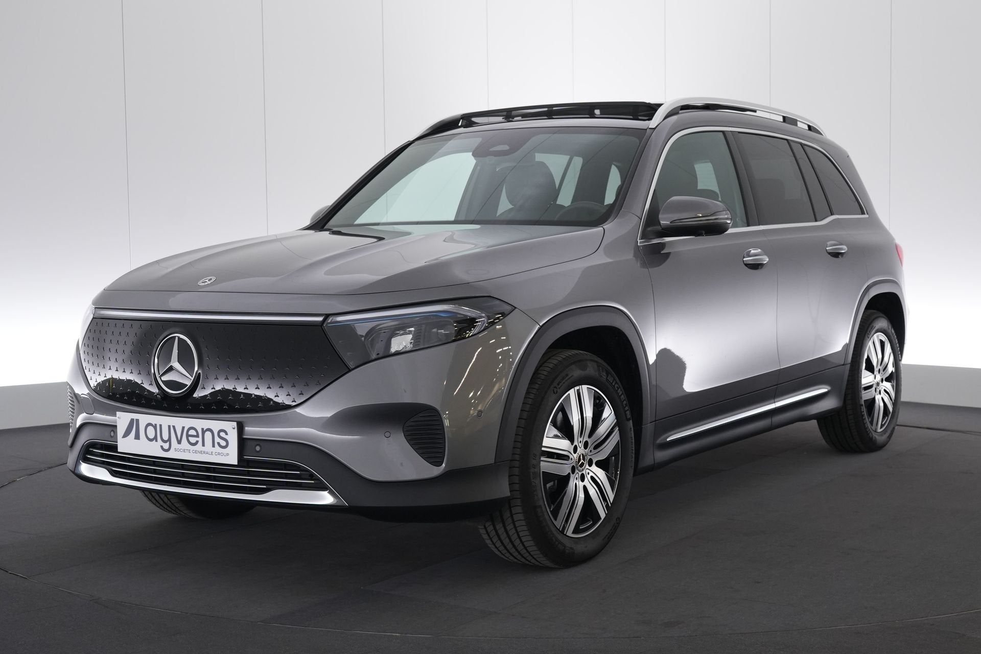 (2GUE853) MERCEDES-BENZ EQB, Autos, Mercedes-Benz, Entreprise, Achat, EQB, Caméra 360°, ABS, Caméra de recul, Régulateur de distance