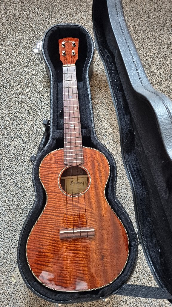 Eastman EU-3T Tenor Ukulele, Muziek en Instrumenten, Ophalen, Gebruikt, Ukelele