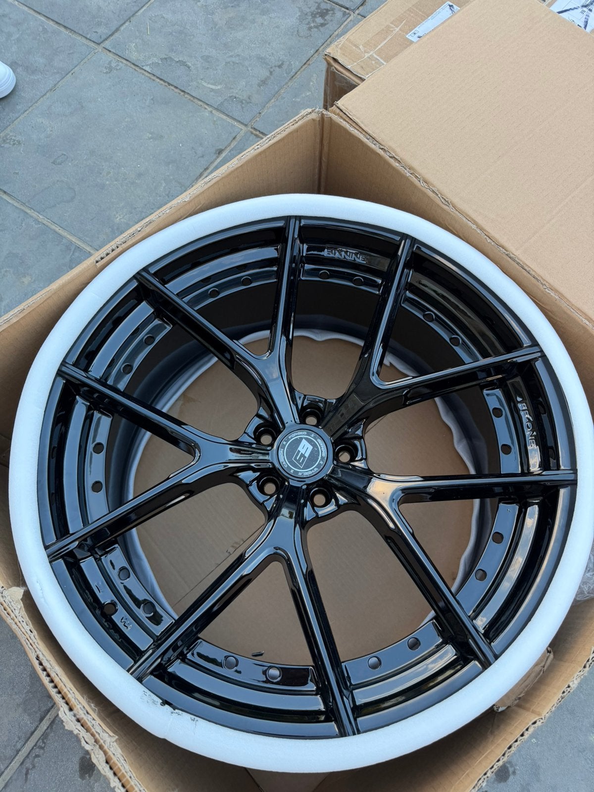 Jante pour RS6, Ophalen, Velg(en)