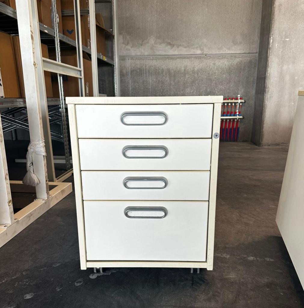 Witte kast, Huis en Inrichting, Kasten | Ladekasten, Ophalen, Minder dan 50 cm, Gebruikt, 3 of 4 laden