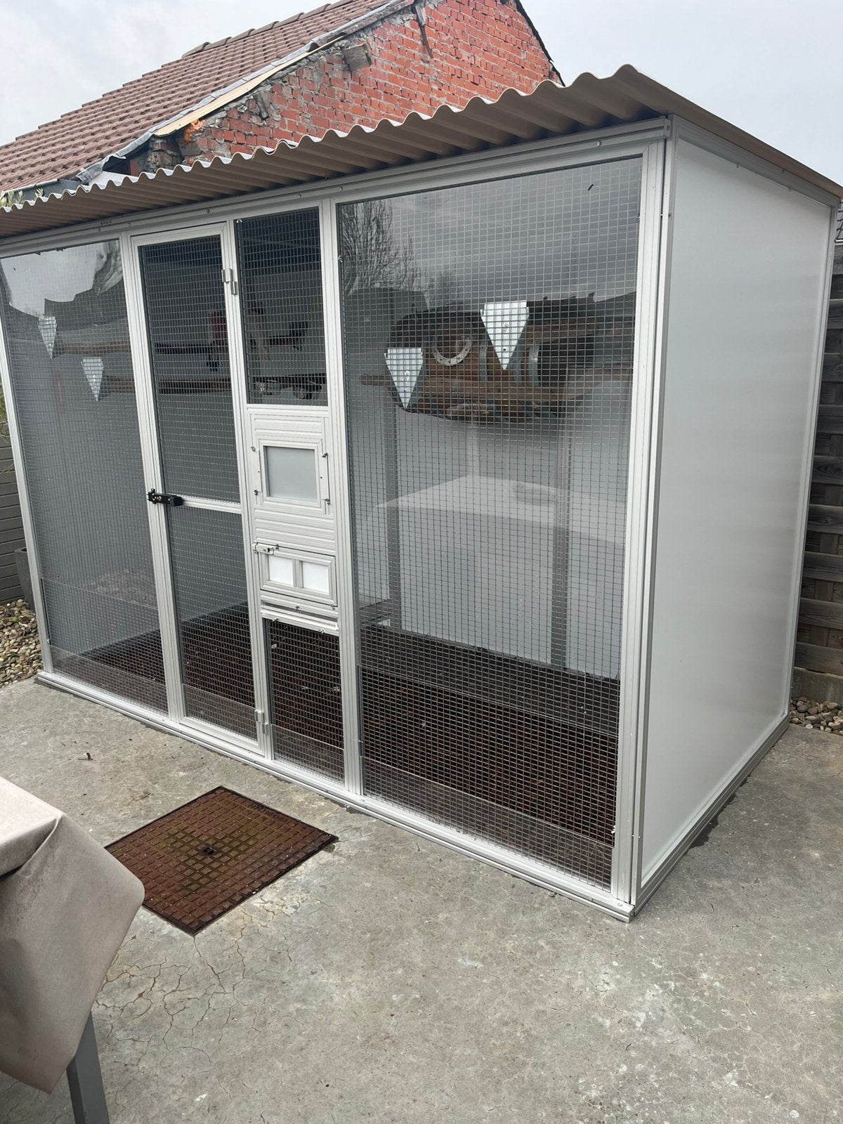 Mooie volière uit hoogwaardig aluminium, Dieren en Toebehoren, Ophalen, Zo goed als nieuw, Aluminium, Volière