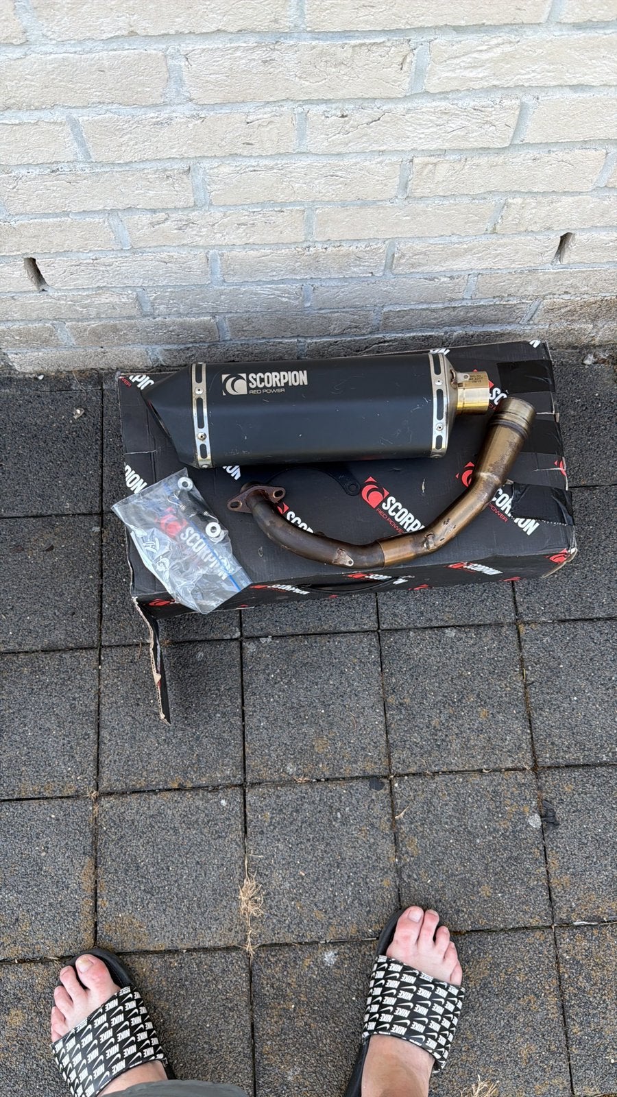 Scorpion red power vespa 125cc uitlaat vanaf 2018, Fietsen en Brommers, Ophalen of Verzenden, Zo goed als nieuw