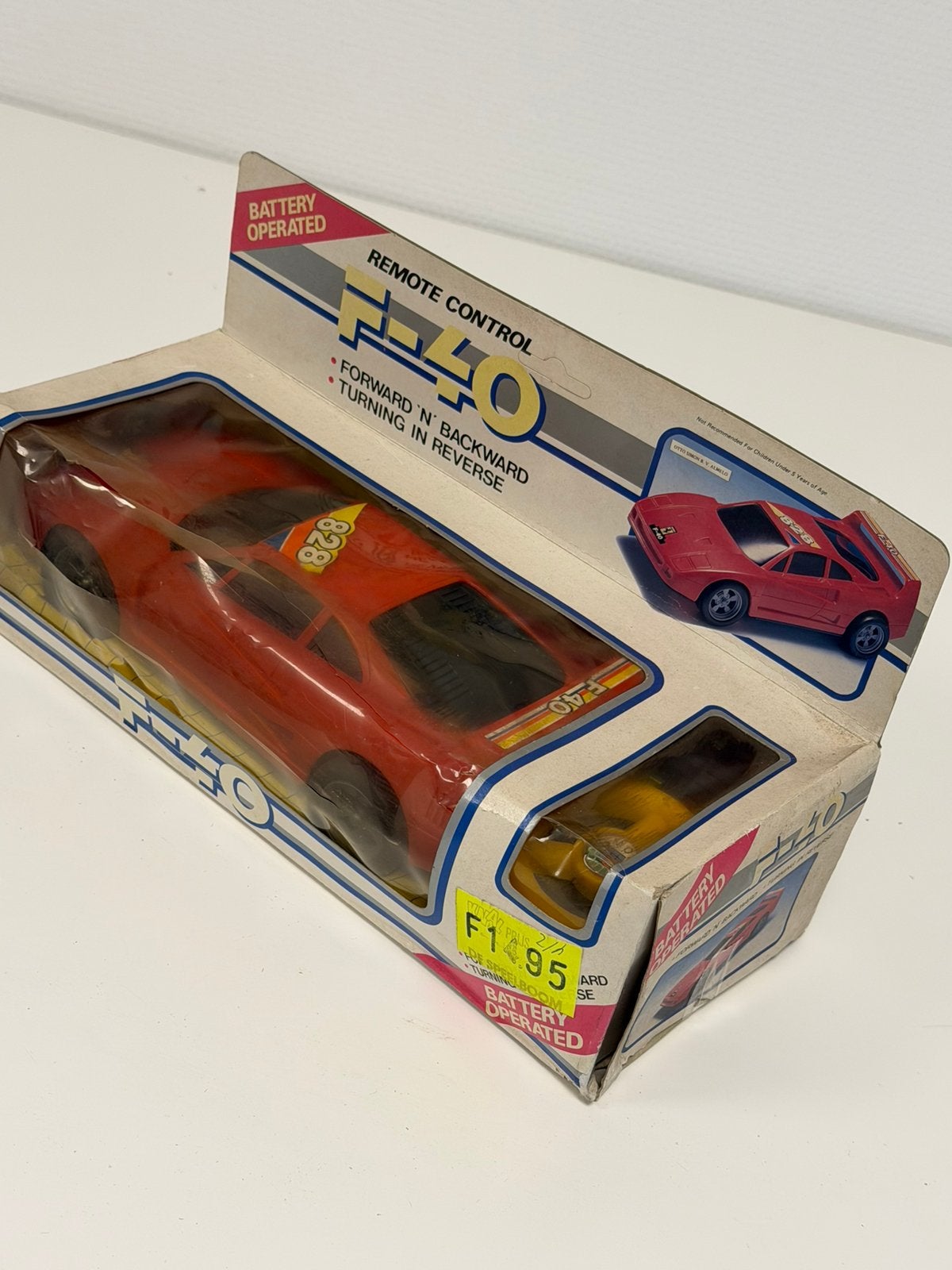 Voiture vintage Ferrari F40 RC contrôlée 1980 dans sa boîte, Enlèvement ou Envoi, Neuf