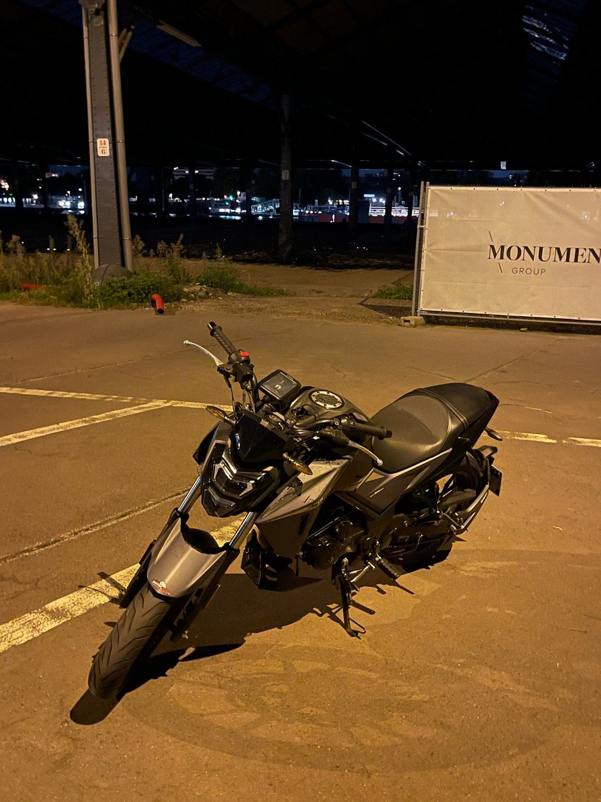Sym nhx 125cc (ook teruil), Fietsen en Brommers, Ophalen, Zo goed als nieuw