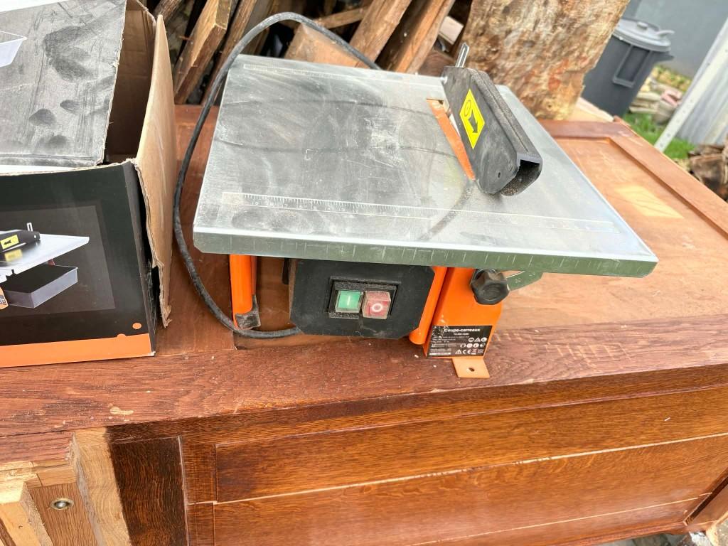 Coupe carrelage électrique, Enlèvement, Utilisé