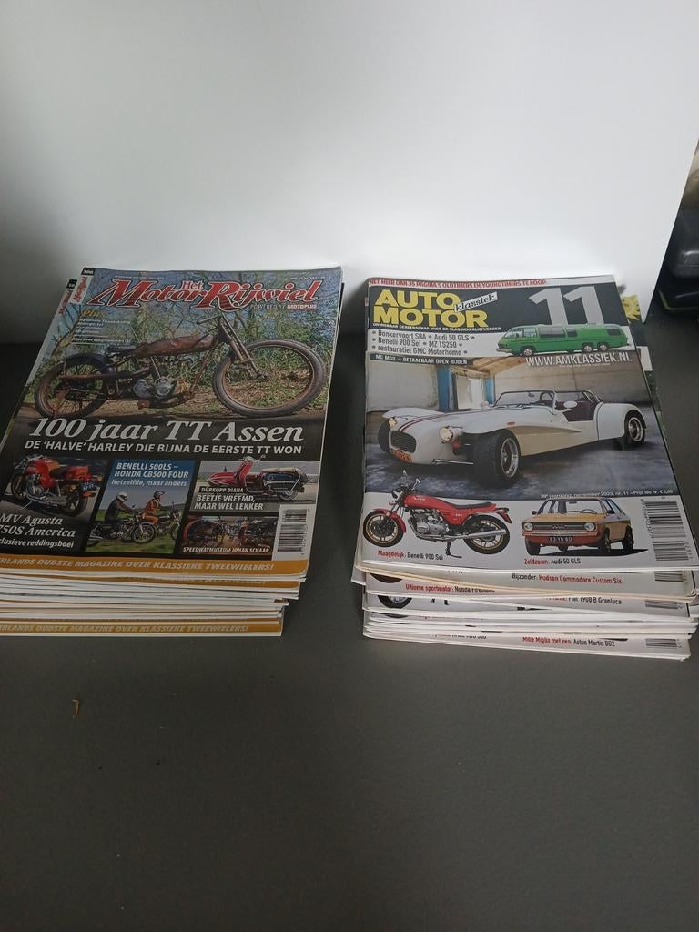 Het motorrijwielen, auto motor klassiek, Ophalen