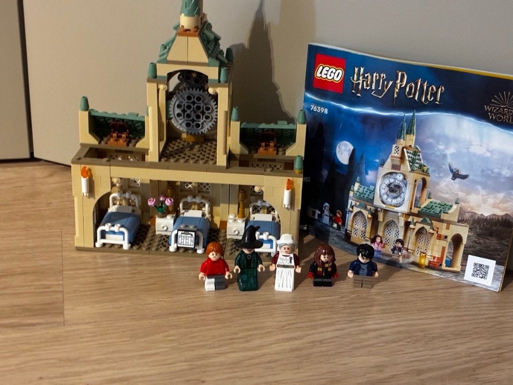 LEGO Harry Potter Hogwarts Hospital Wing 76398, Ophalen, Lego, Harry Potter, Zo goed als nieuw