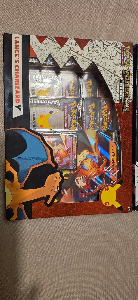 2x Pokemon Celebrations 25th Lances Charizard/Dark Sylveon, Ophalen, Nieuw, Boosterbox, Foil