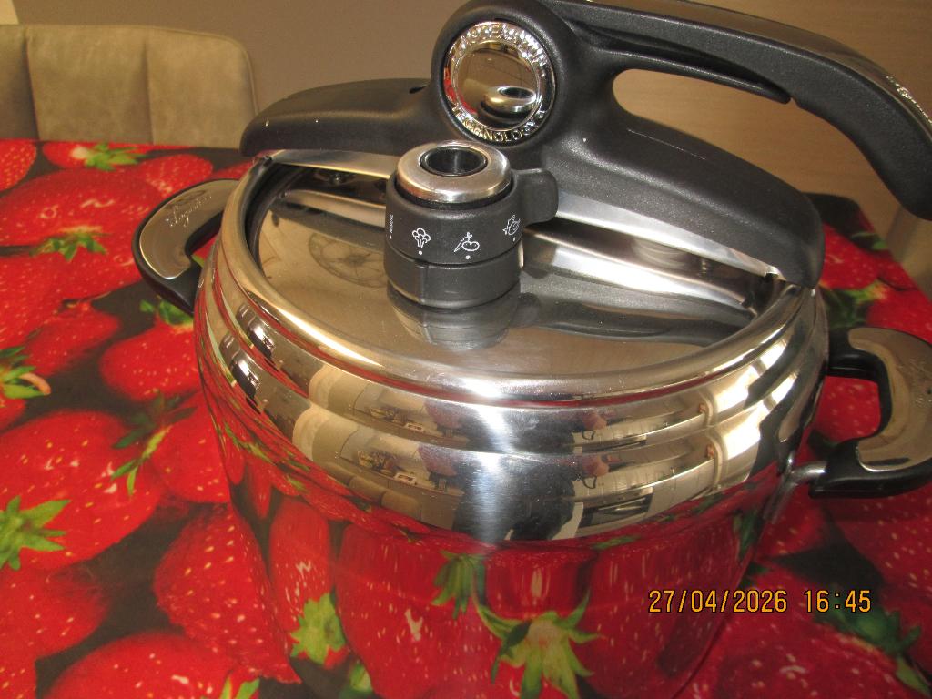casserole a pression lagostina, Maison & Meubles, Neuf, Inox, Enlèvement, Plaque céramique