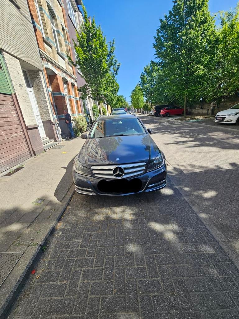 Mercedes avangard W204  317400km, Auto's, Particulier, Te koop