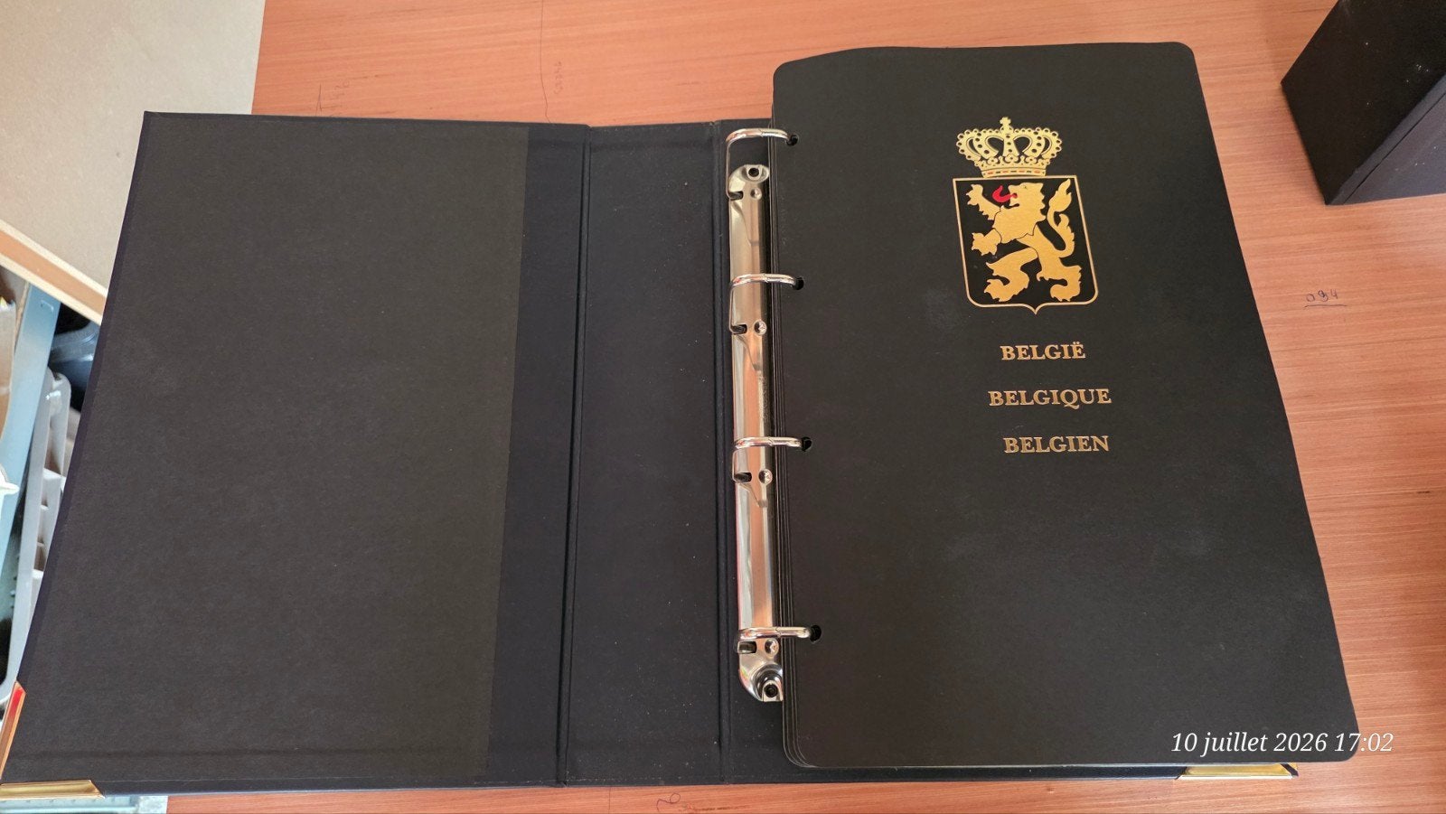 Monnaie royale belge de 1995 à 1999 plus classeur, Timbres & Monnaies, Enlèvement