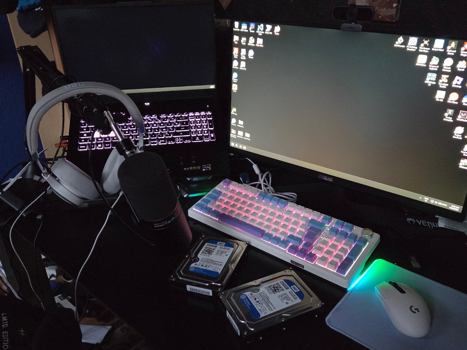 Setup gamer complet - PC ASUS TUF FA707RW (RTX 3070 Ti), Informatique & Logiciels, Ordinateurs & Logiciels Autre, Comme neuf, Enlèvement