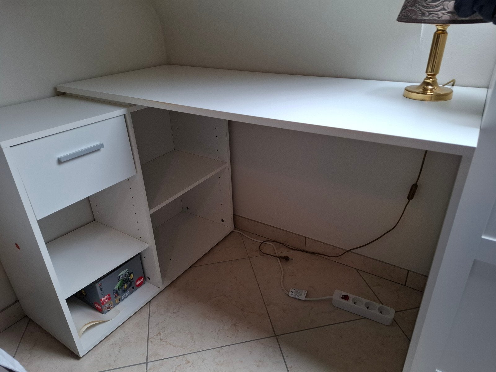 Hoekbureau, Ophalen, Zo goed als nieuw, Hoekbureau