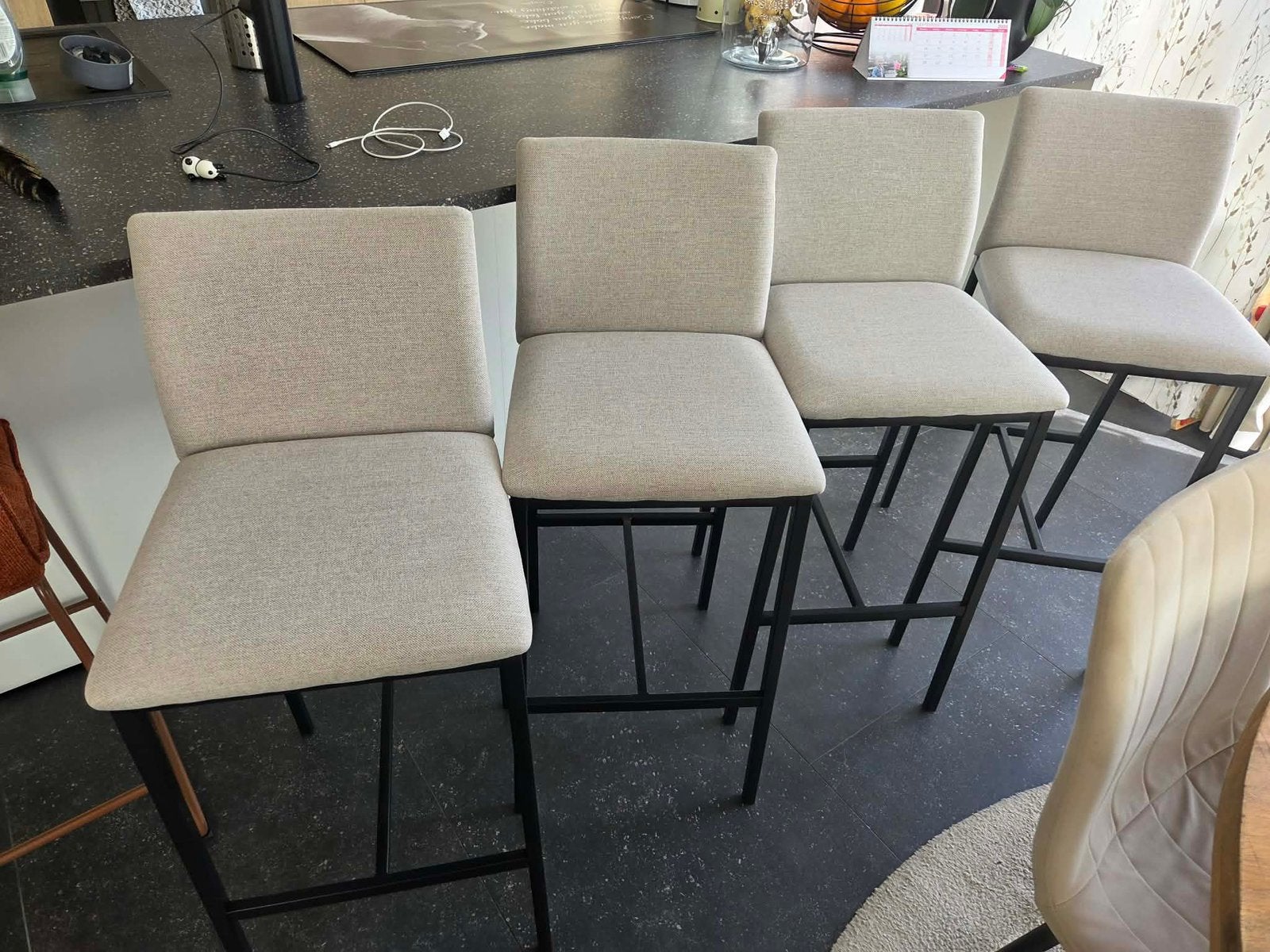 4 barkrukken in beige kleur., 4 krukken, Ophalen, Zo goed als nieuw