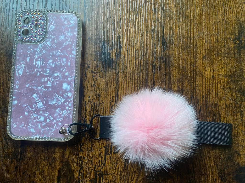 🔥 (2x) Fluffy roze & zilveren teddy hoesje - Iphone 11, Télécoms, Téléphonie mobile | Housses, Coques & Façades | Apple iPhone