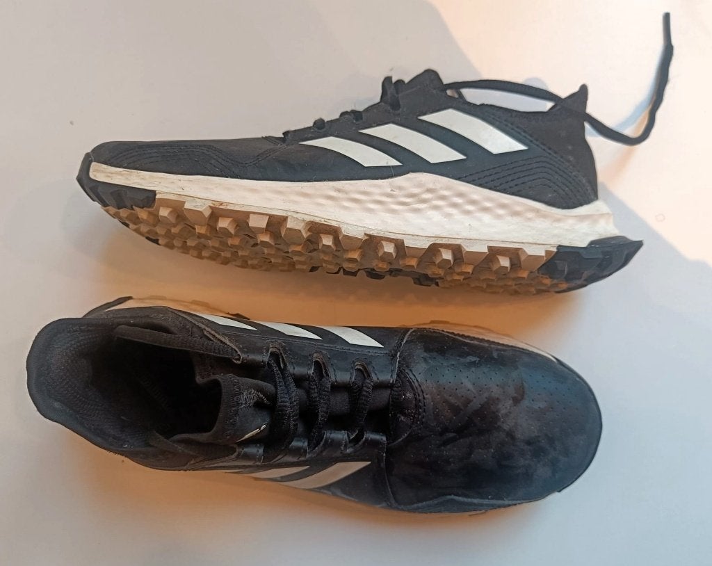 adidas youngstar Junior hockeyshoenen maat 40, Sports & Fitness, Enlèvement ou Envoi, Utilisé, Chaussures