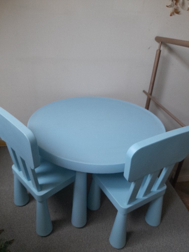 Kindertafel met 2 stoeltjes, Enfants & Bébés, Chambre d'enfant | Tables & Chaises, Enlèvement, Comme neuf, Table(s) et Chaise(s)