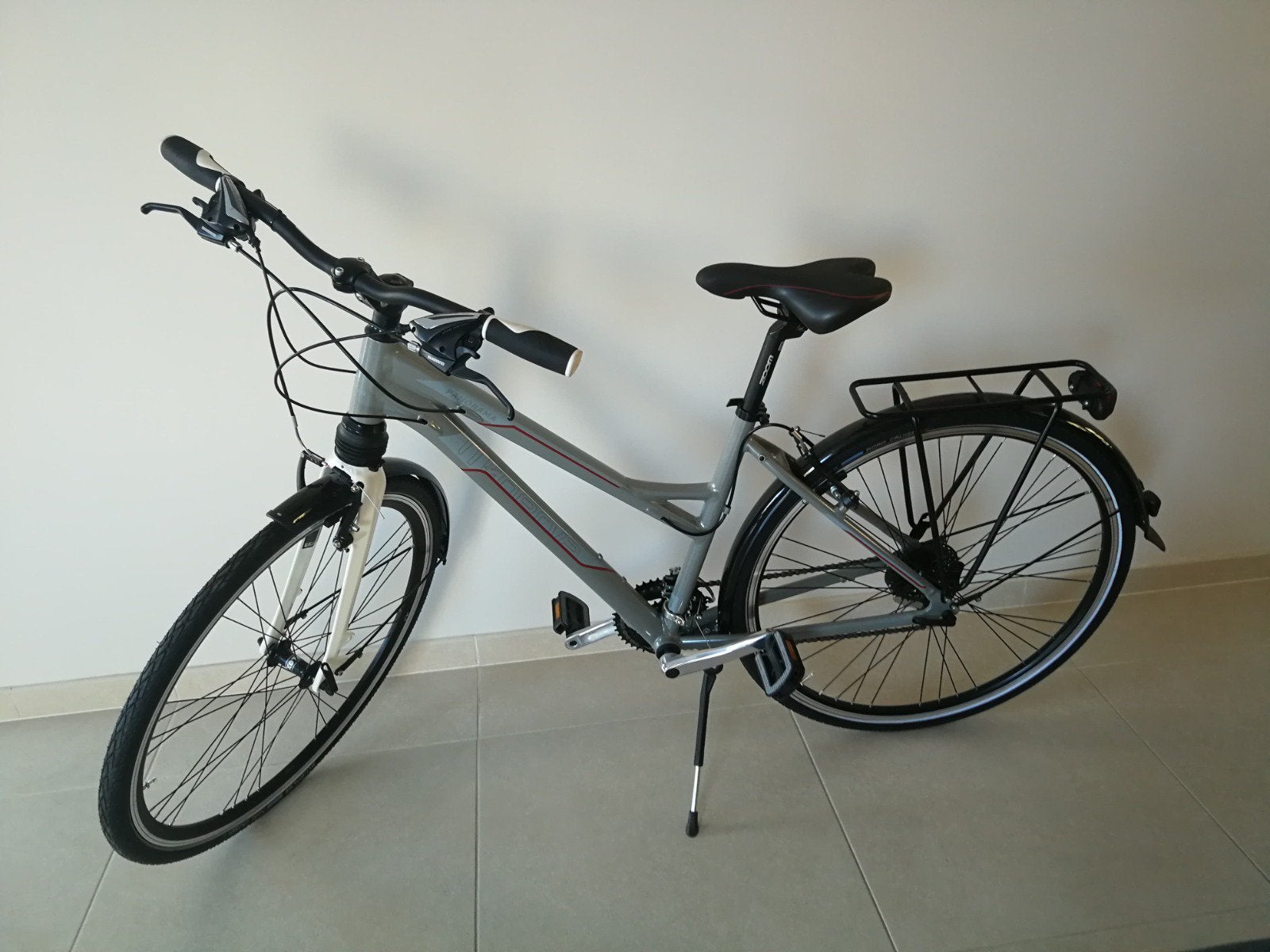 Sportieve damesfiets Minerva - voorvork stuk - Nieuw!, Vélos & Vélomoteurs, Autres marques, Frein sur jante, Comme neuf, Enlèvement