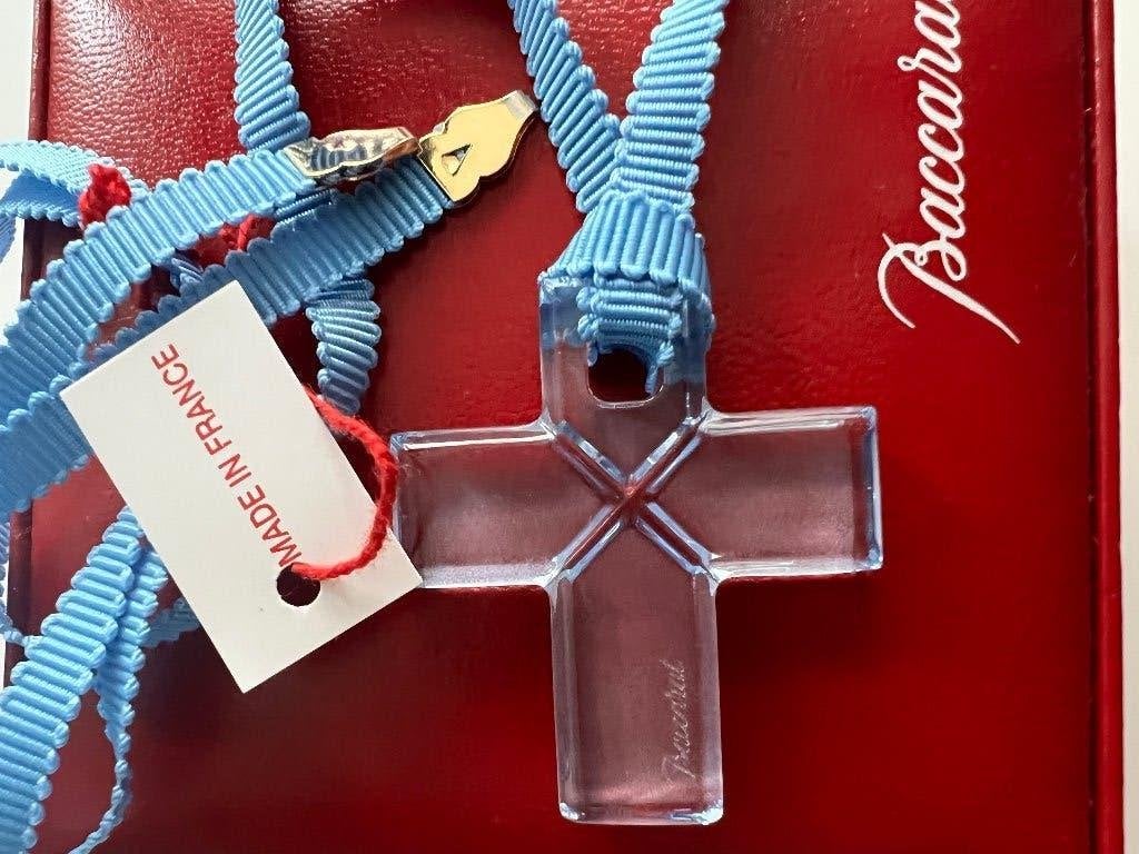 Pendentif croix cristal Baccarat, Neuf, Verre ou Cristal, Enlèvement, Croix ou Symbole