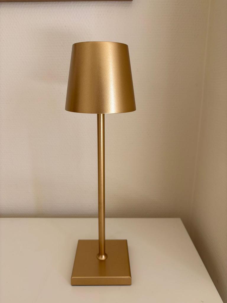 Gouden nachtlamp met batterij, Ophalen, Gebruikt, Metaal