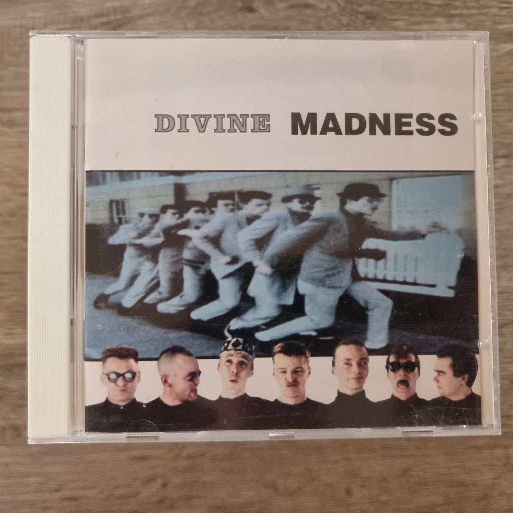 CD Madness - Divine madness, CD & DVD, CD | Reggae & Ska, Enlèvement ou Envoi, Utilisé, Album