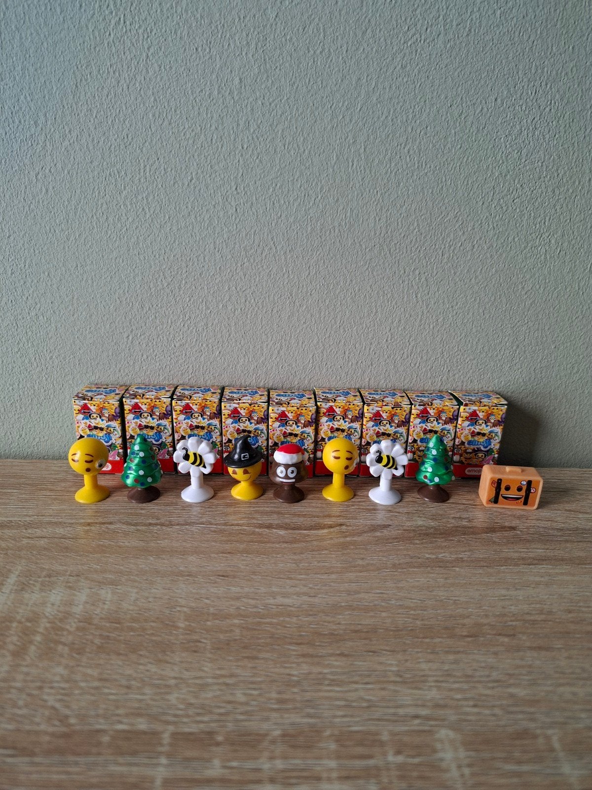 9 emoji 2026 aldi verzending inbegrepen 9€, Verzamelen, Aldi, Ophalen of Verzenden