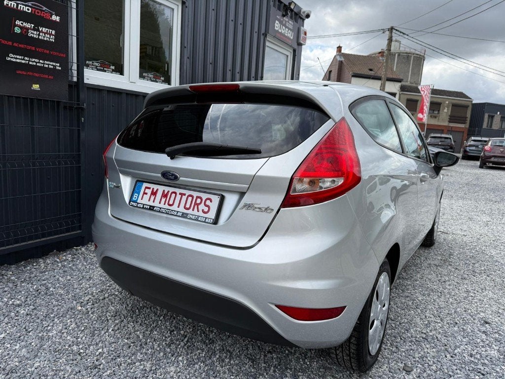 Ford Fiesta 1.25i / LEZ OK / Entretien + CT OK, Autos, 1242 cm³, Argent ou Gris, Achat, Rétroviseurs électriques