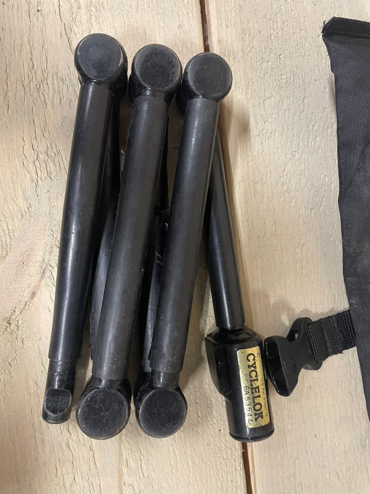 Cycle lock motor slot, Motos, Enlèvement, Comme neuf