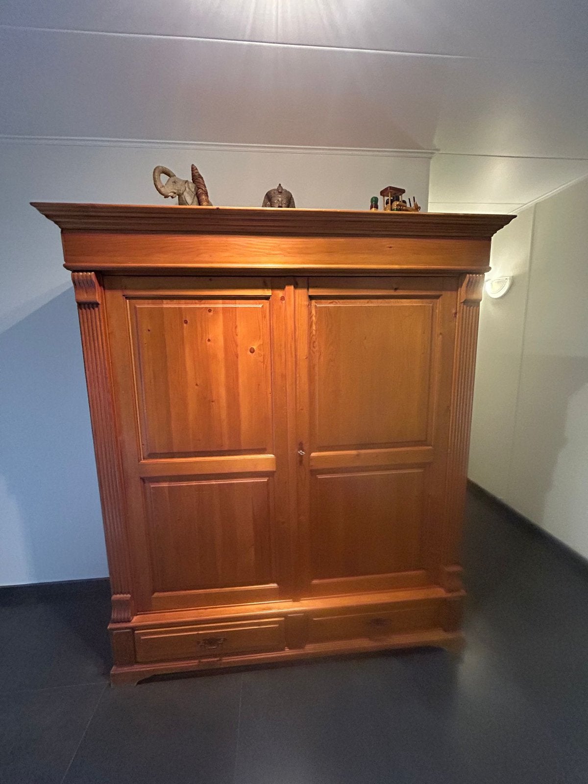 Ruime kast, Antiek en Kunst, Ophalen