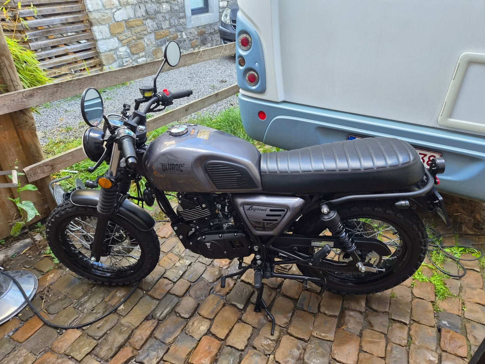 Mooi, Motoren, Ophalen