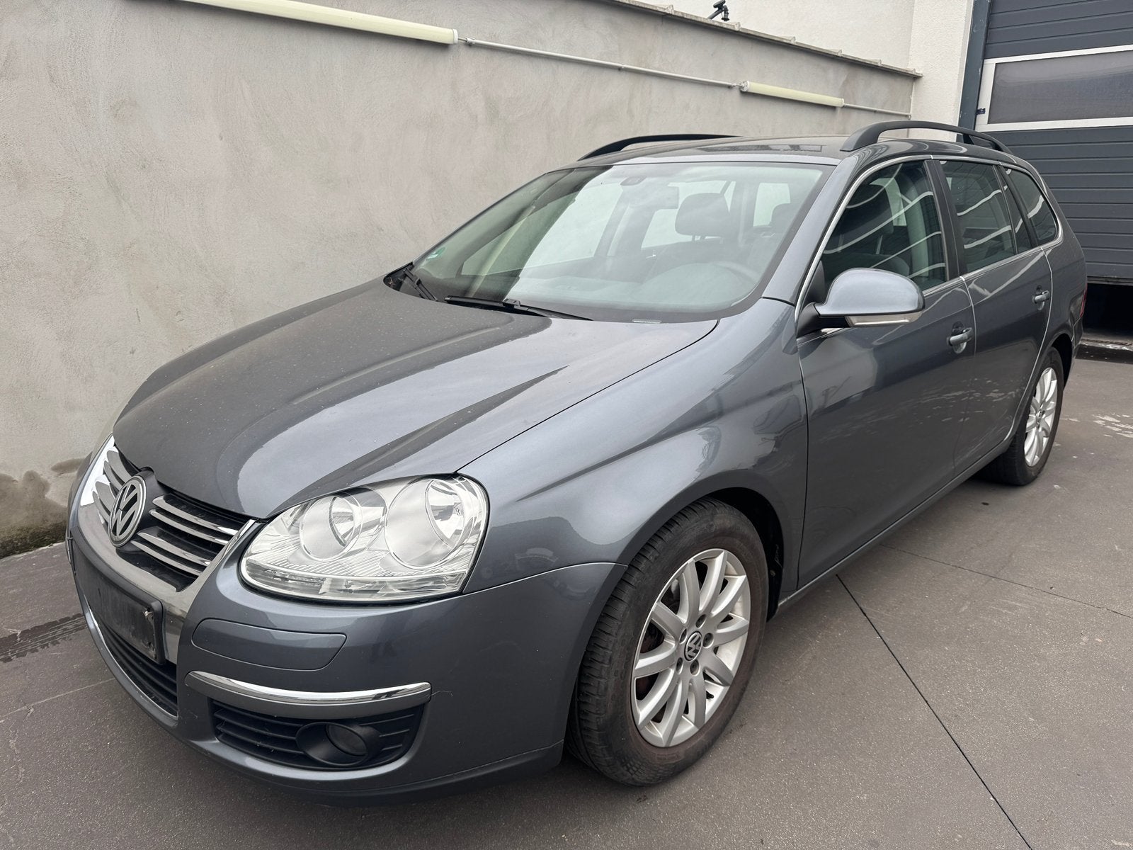 VOLKSWAGEN GOLF 5 VARIANTE 2.0 TDI - 6 VITESSES, Achat, Entreprise, https://public.car-pass.be/vhr/ba4c58aa-a88e-48c1-8023-0ca075b3d76b