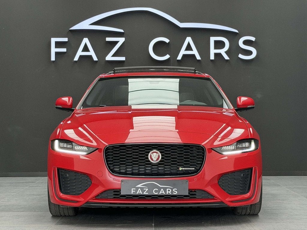 Jaguar XE 2.0 D R-Dynamic SE *CUIR + GPS + CAMÉRA + GARANTI, Auto's, Automaat, 4 deurs, Leder, Bedrijf