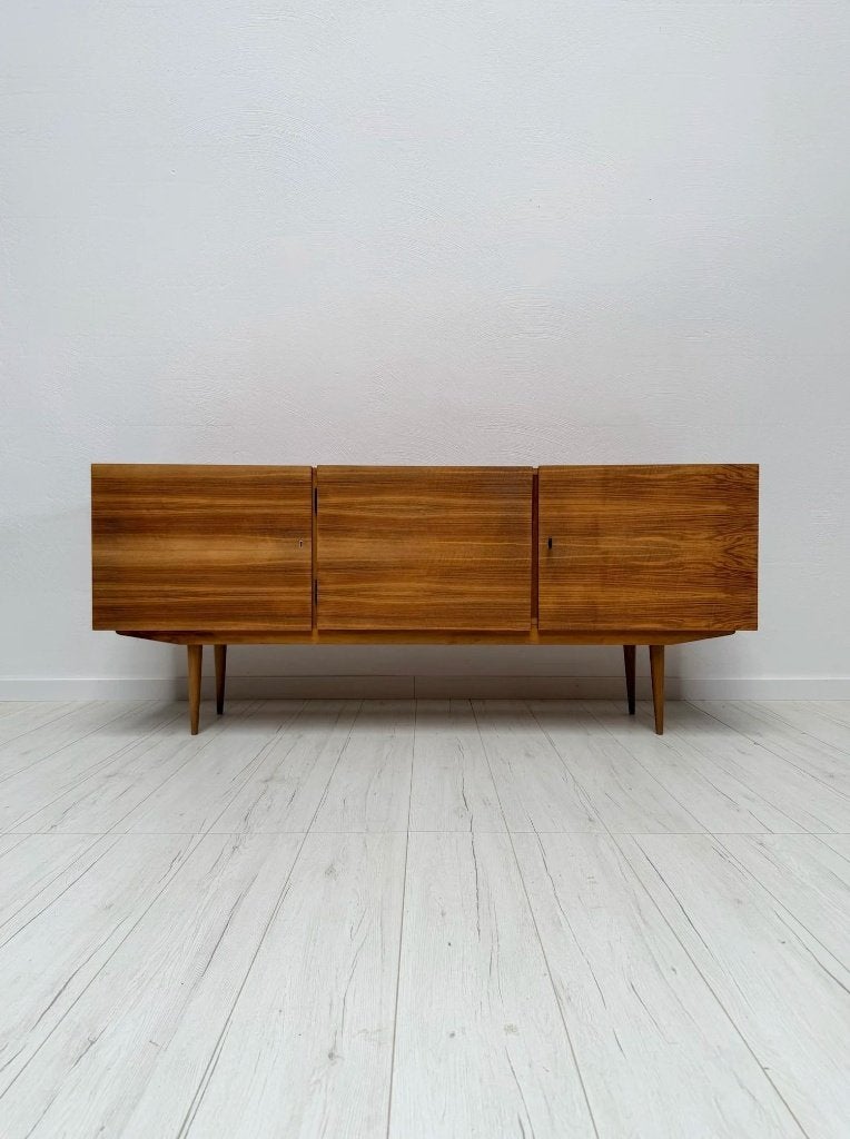 Buffet vintage allemand en noyer mid-century années 60, 25 à 50 cm, Avec porte(s), Enlèvement ou Envoi, Moins de 100 cm