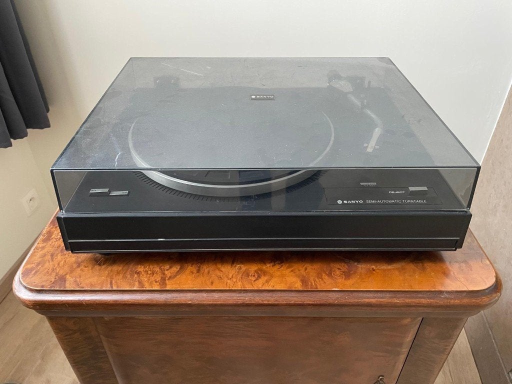 Plateau tournant semi-automatique Sanyo TP-535U, Enlèvement, Utilisé, Tourne-disque, Automatique