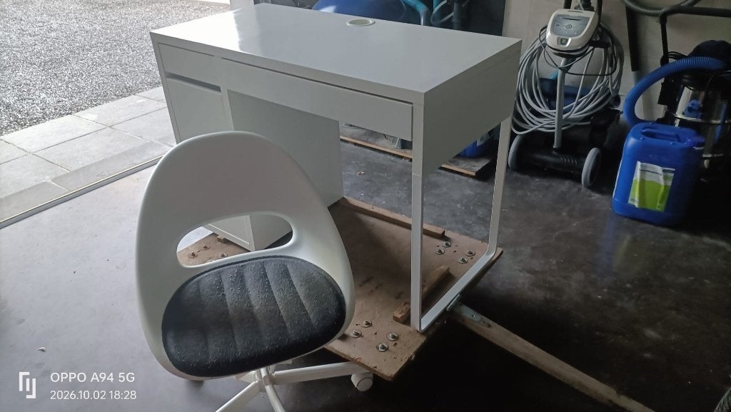 kinderbureau met stoel, Ophalen, Zo goed als nieuw